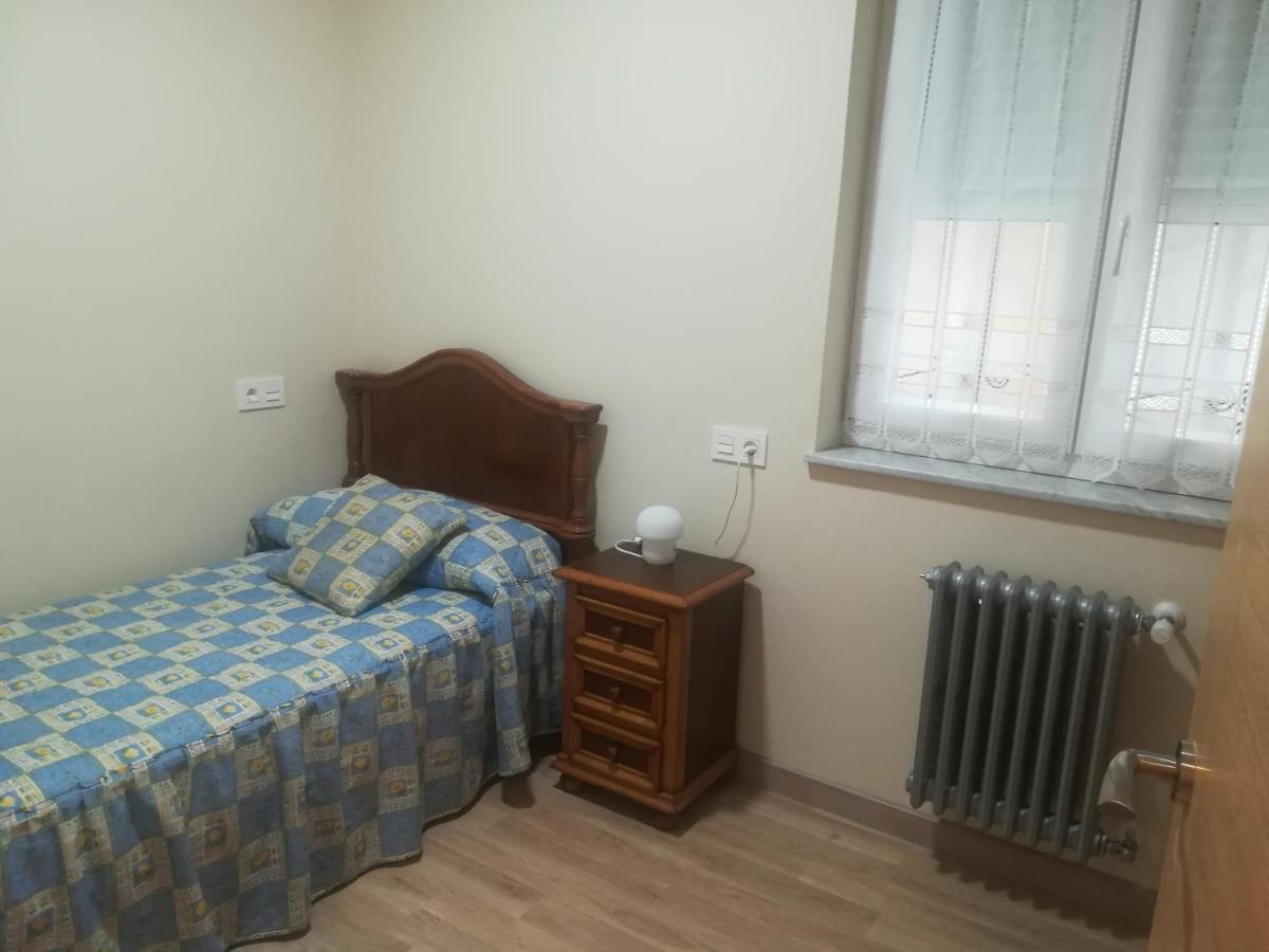 Apartamento El Fondon Cangas de Onis Exterior photo